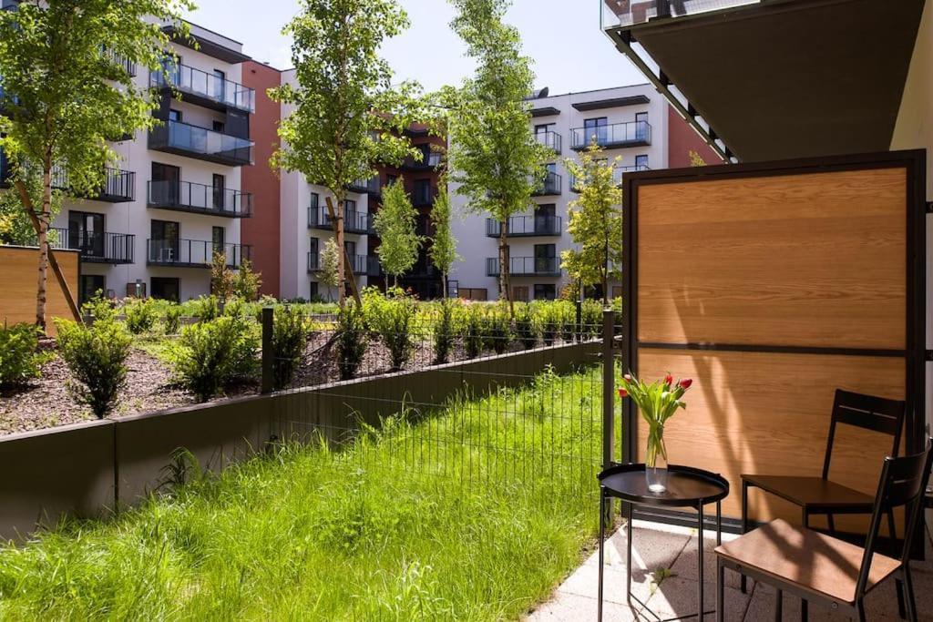 High Standard Garden Oasis Apartment Krakau